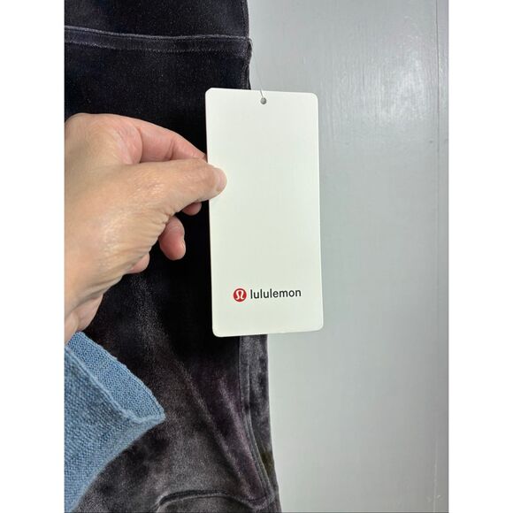 Lululemon NWT Wunder Lounge Short 8” Velour in Multicolor Size 4 - Picture 6 of 8